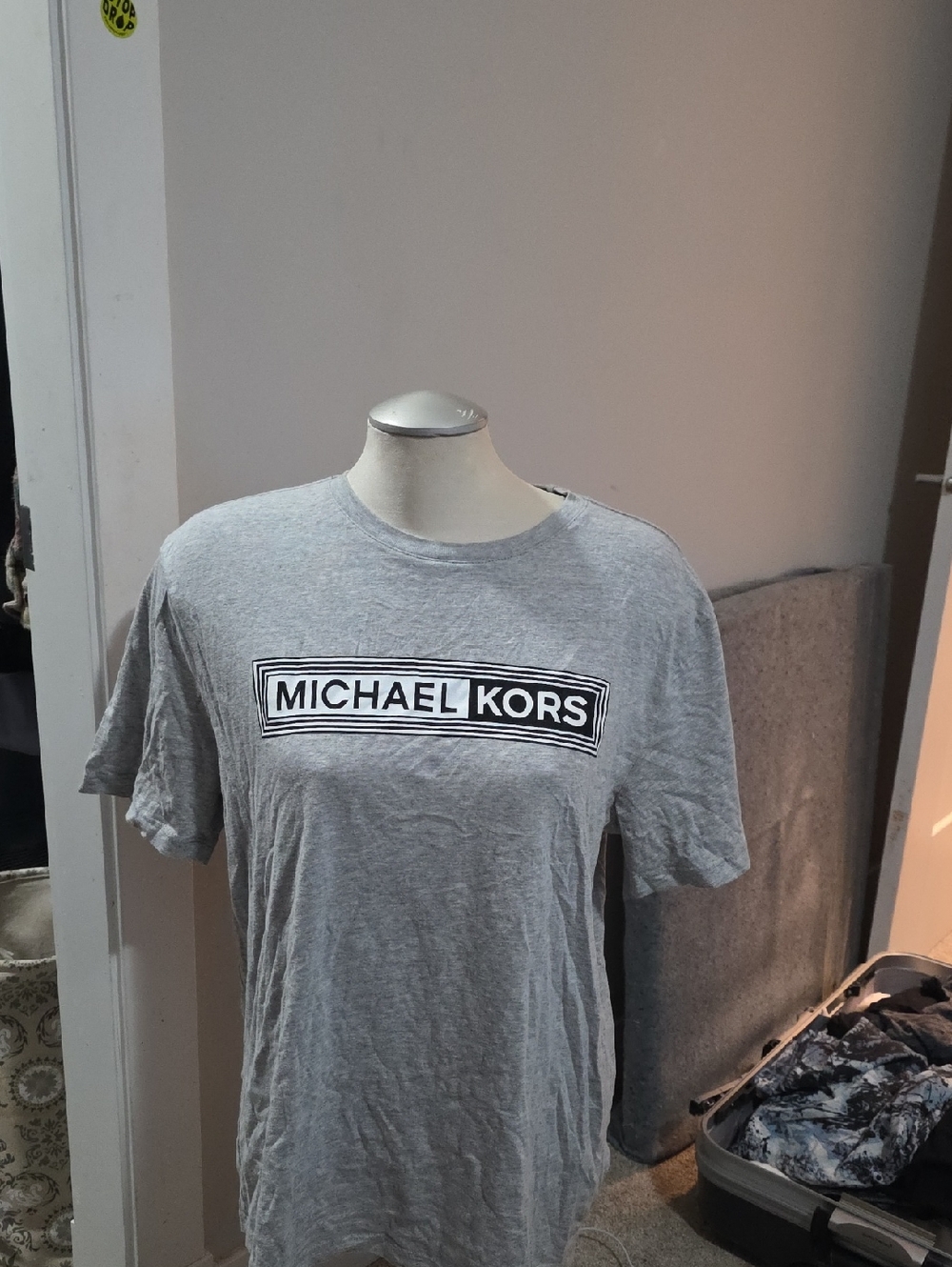 New Qithout Tags Michael Kors Gray Logo Box-Print Crewneck Tee